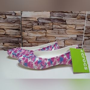 NWT crocs slippers/shoes